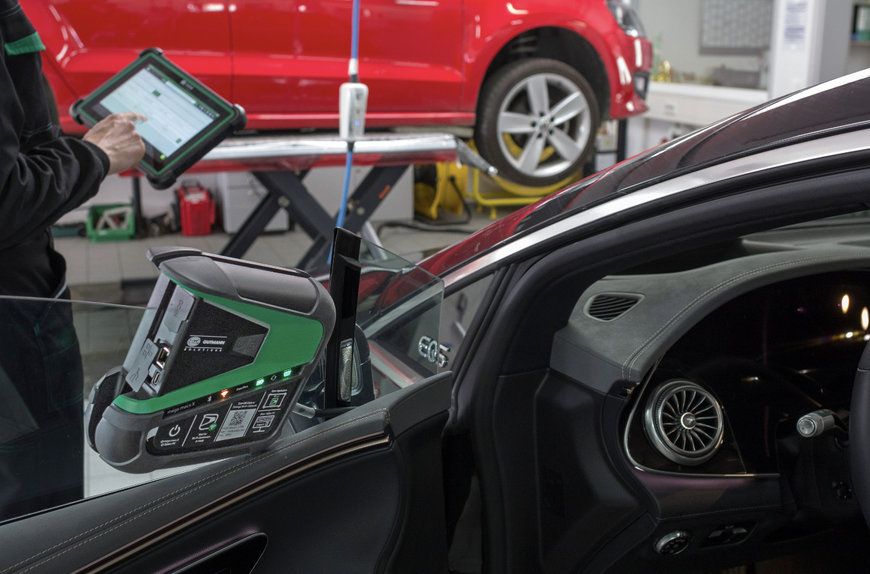 DIAGNOSTIC DEVICE MEGA MACS X FOR VEHICLE COMMUNICATION OF TOMORROW